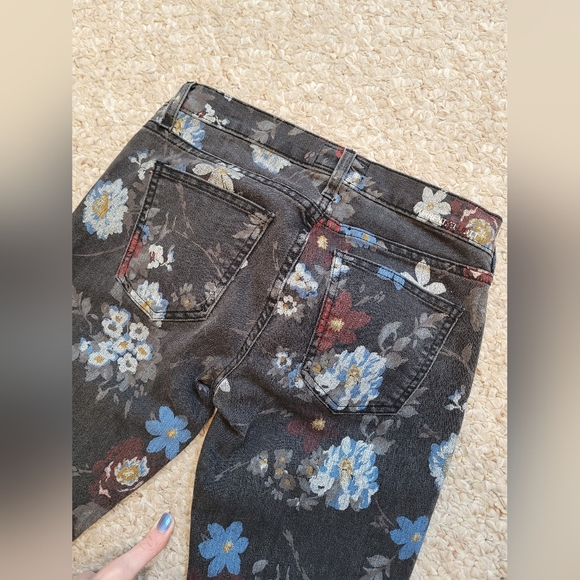 Current/Elliott Painted Floral Jeans - Picture 6 of 9